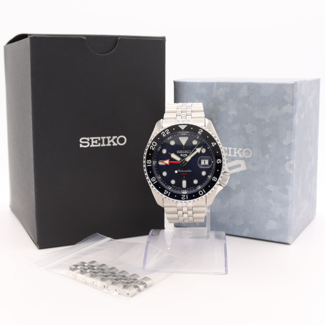 Seiko 5 GMT SSK003