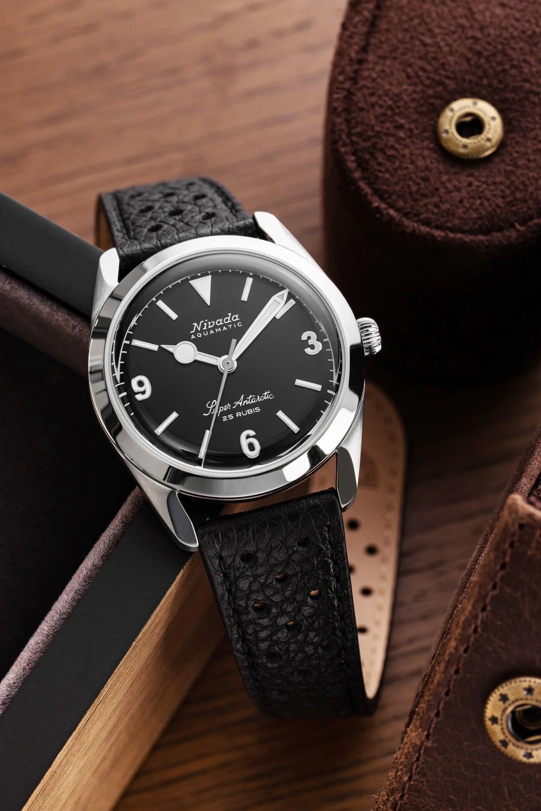 Nivada Grenchen Super Antarctic 32039A10