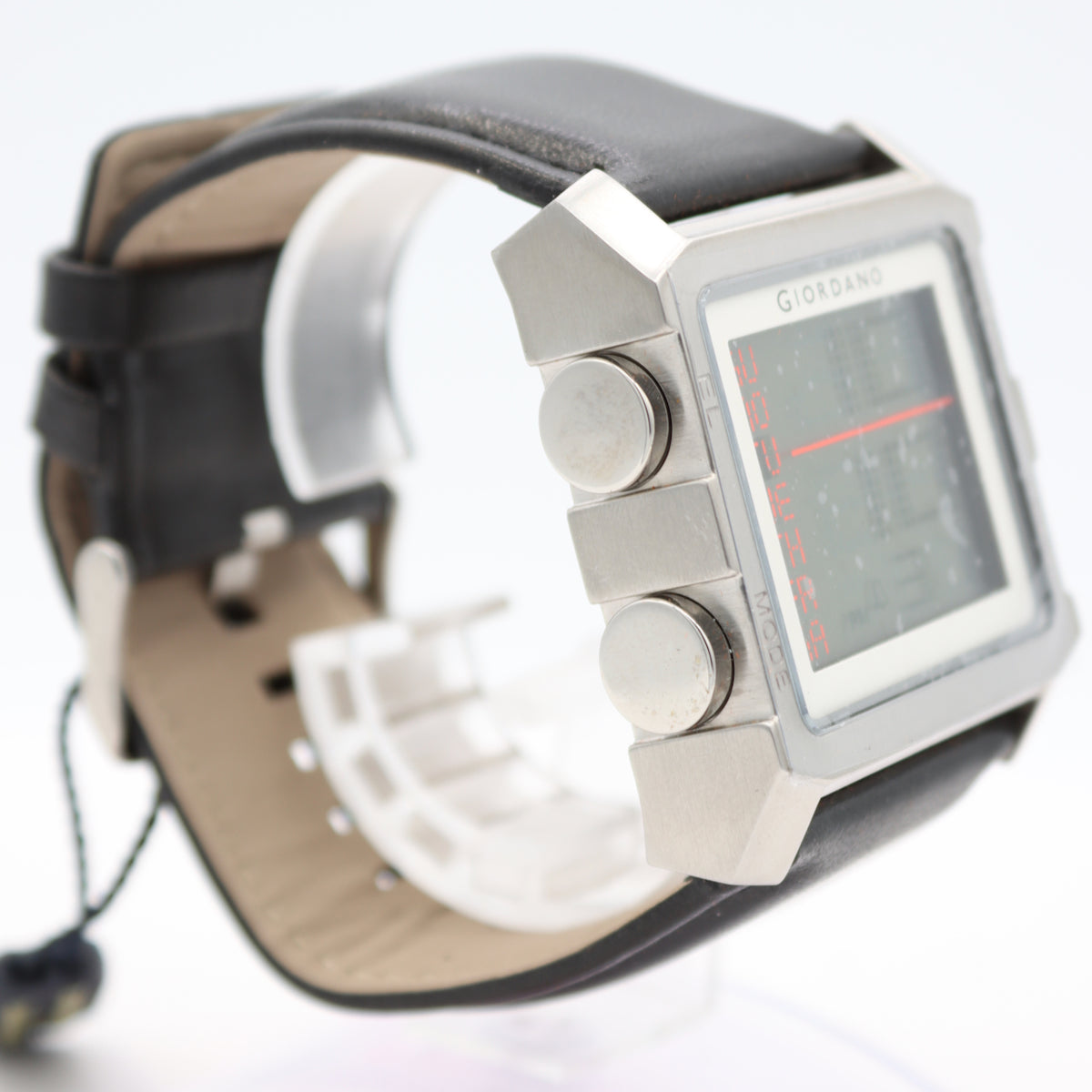 Giordano Square LCD/Dot-Matrix 1388.2679 N/A