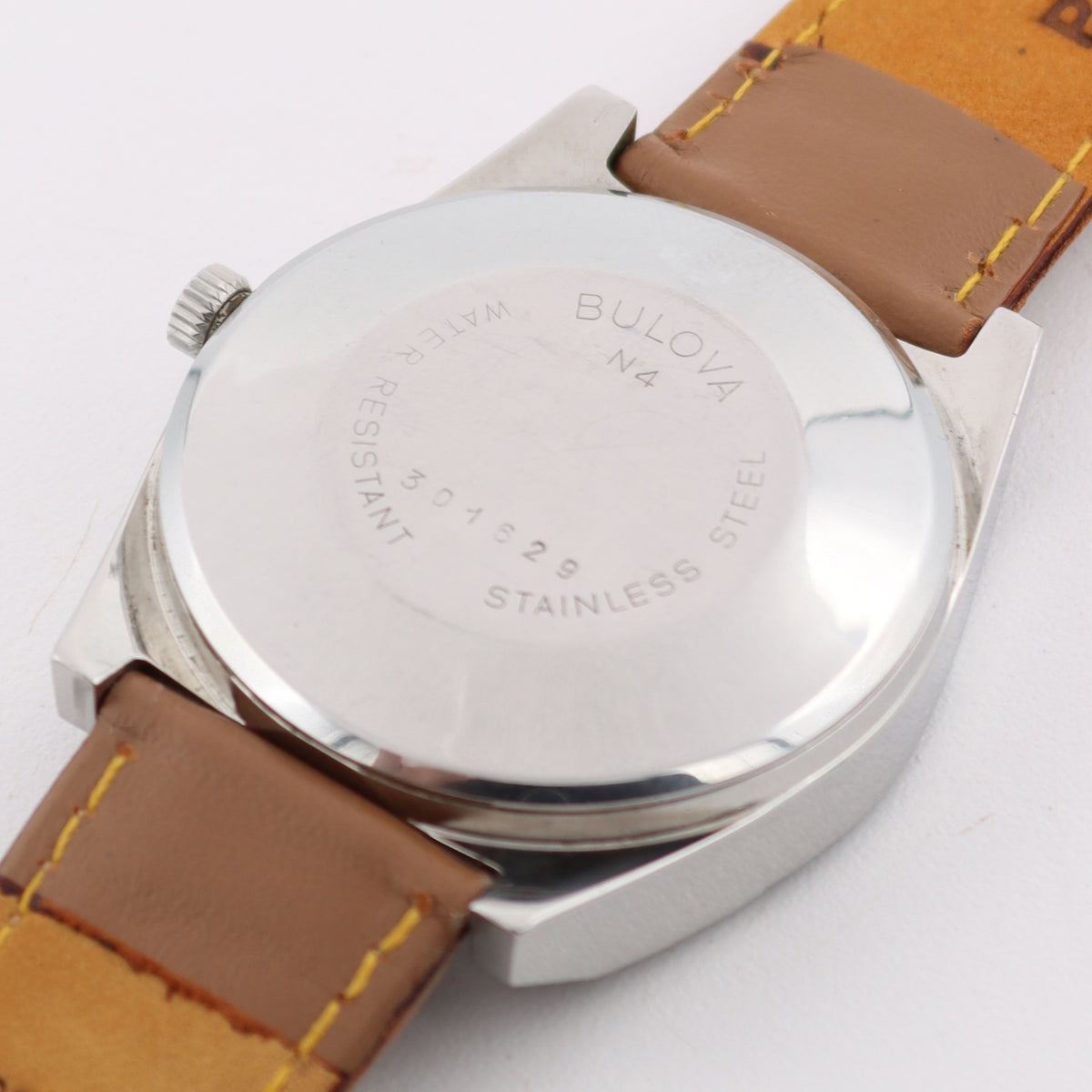 Bulova Jumping Hour 11537-8W 1974