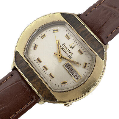 Vintage 1973 Accutron Woody Men's Tuning Fork Wristwatch