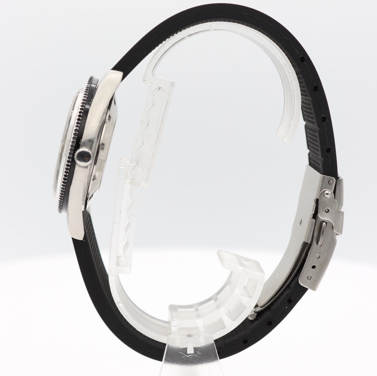 Vintage 1969 Caravelle 665-1 Devil Diver Men's Automatic Wristwatch Swiss Steel