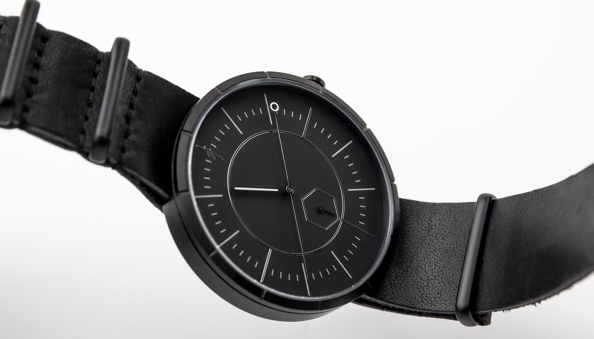 Simpl Compass Shadow Nero R170893