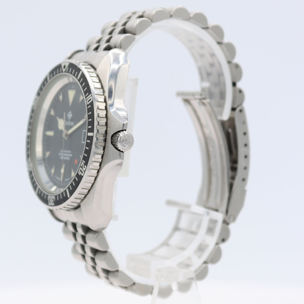 Zodiac Red Dot 106.13.30