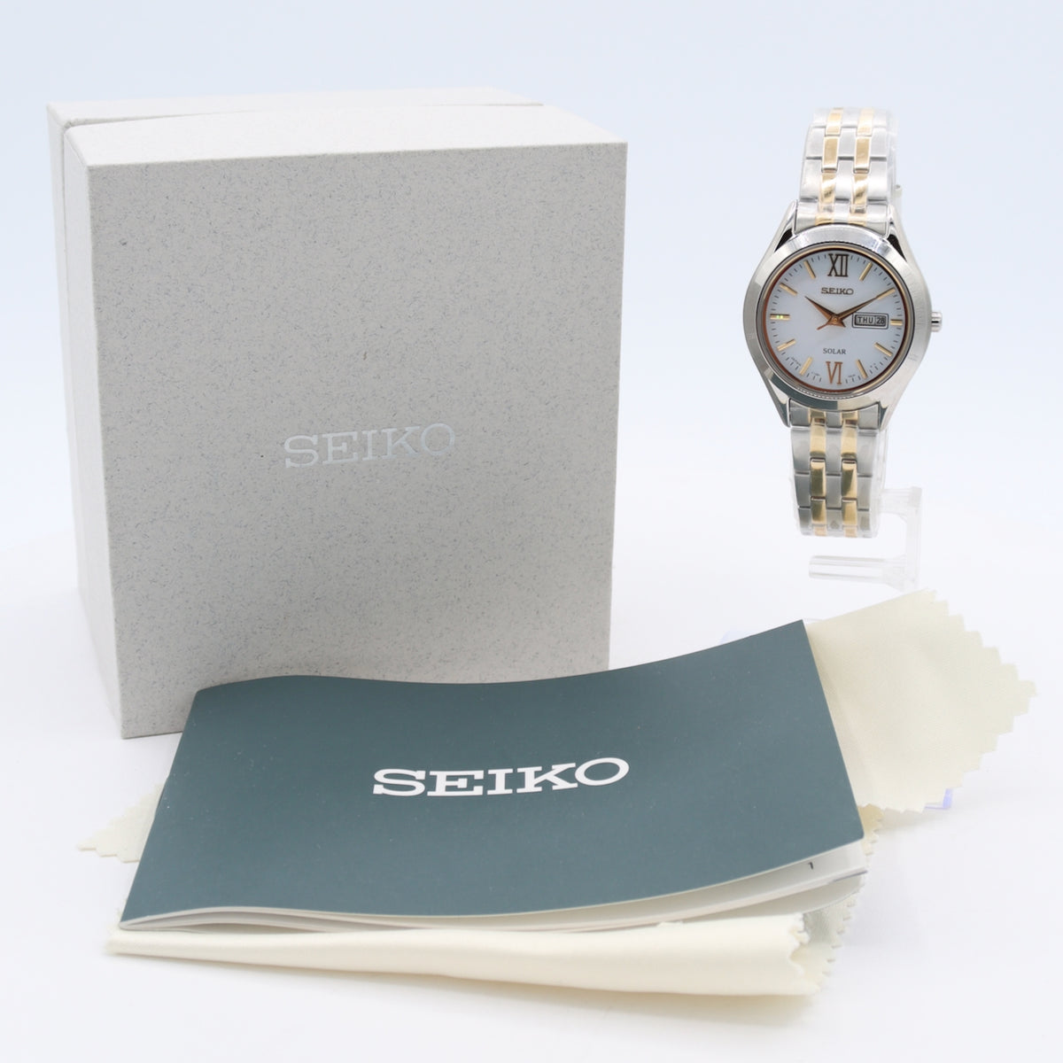 Seiko Solar Day Date V138-0AD0 2024