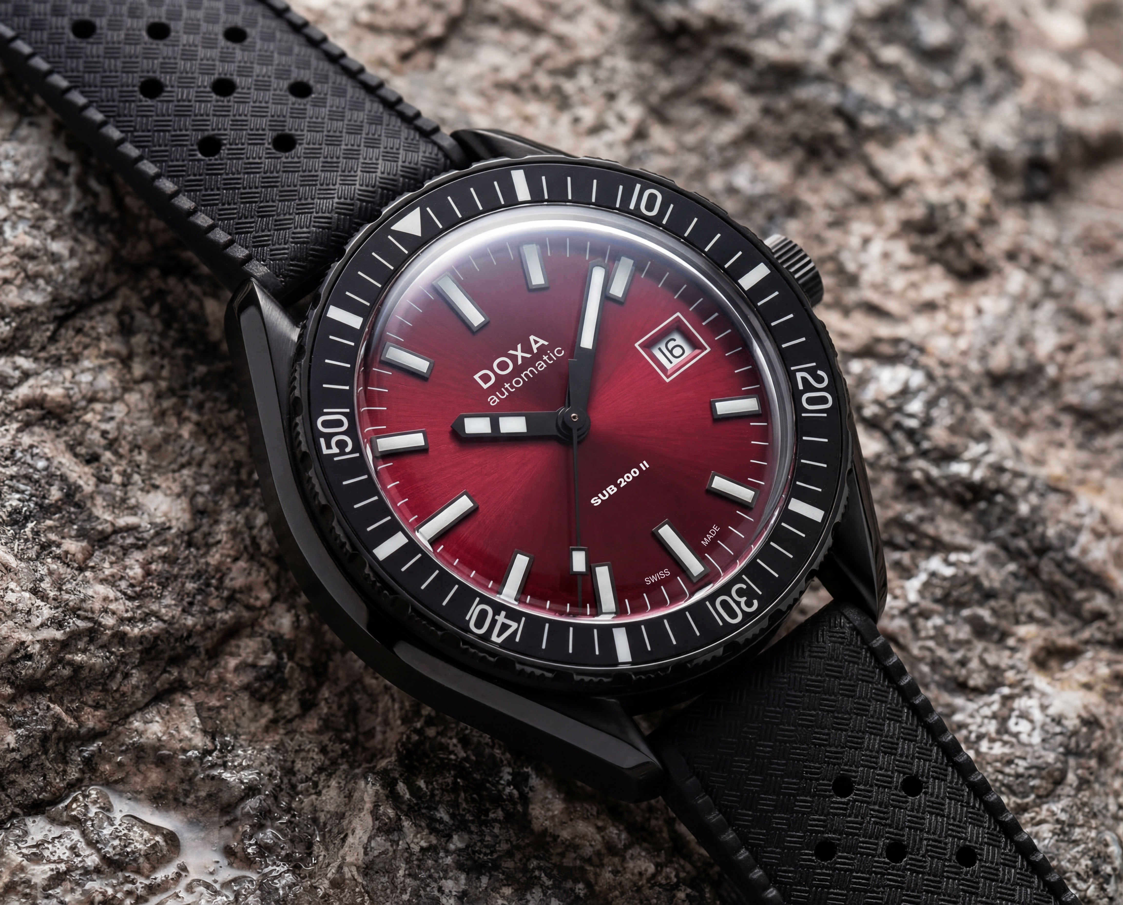 Doxa Sub 200II Redcoral 795.70.161.20