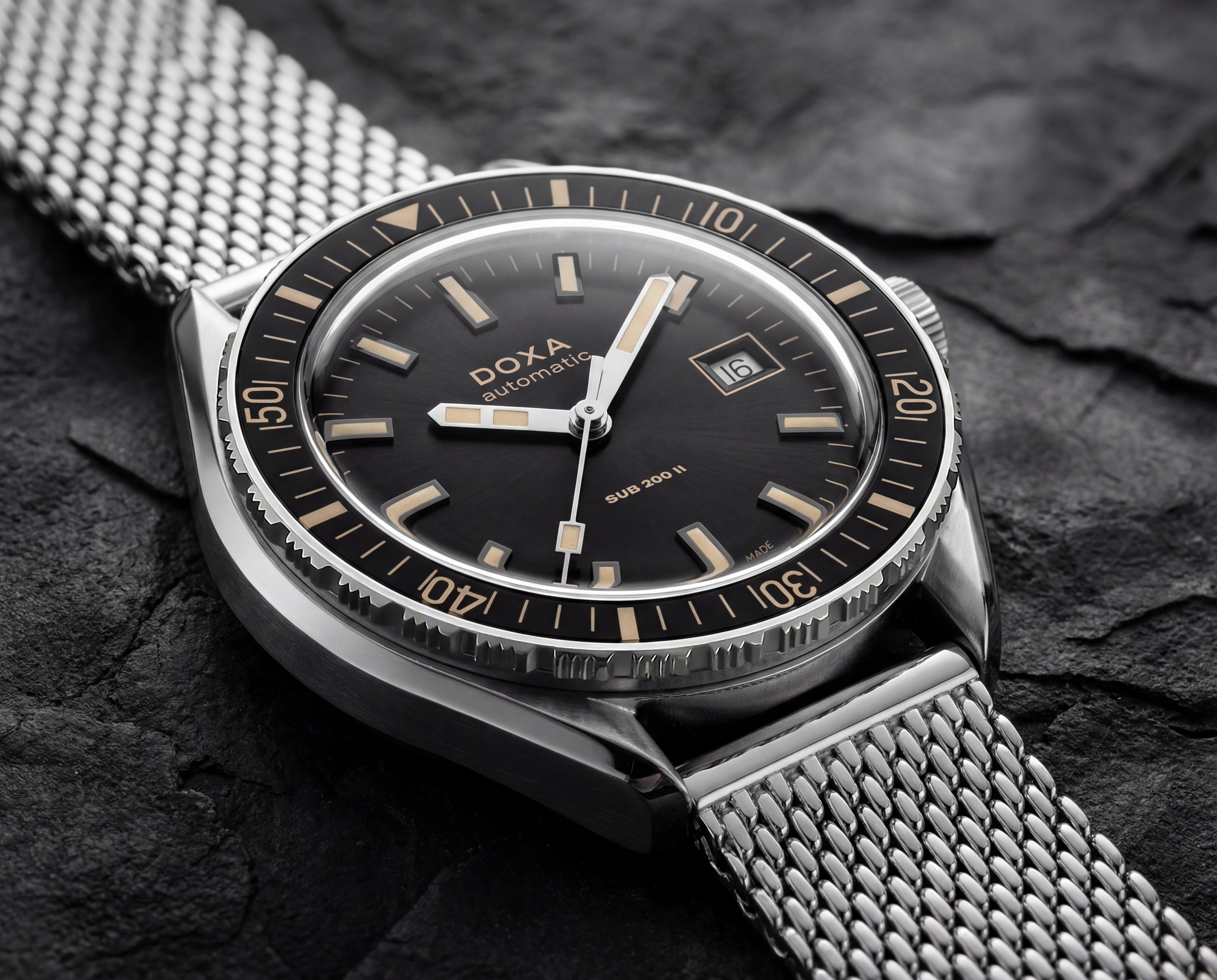 Doxa Sub 200II Shark Hunter 795.10.101.10