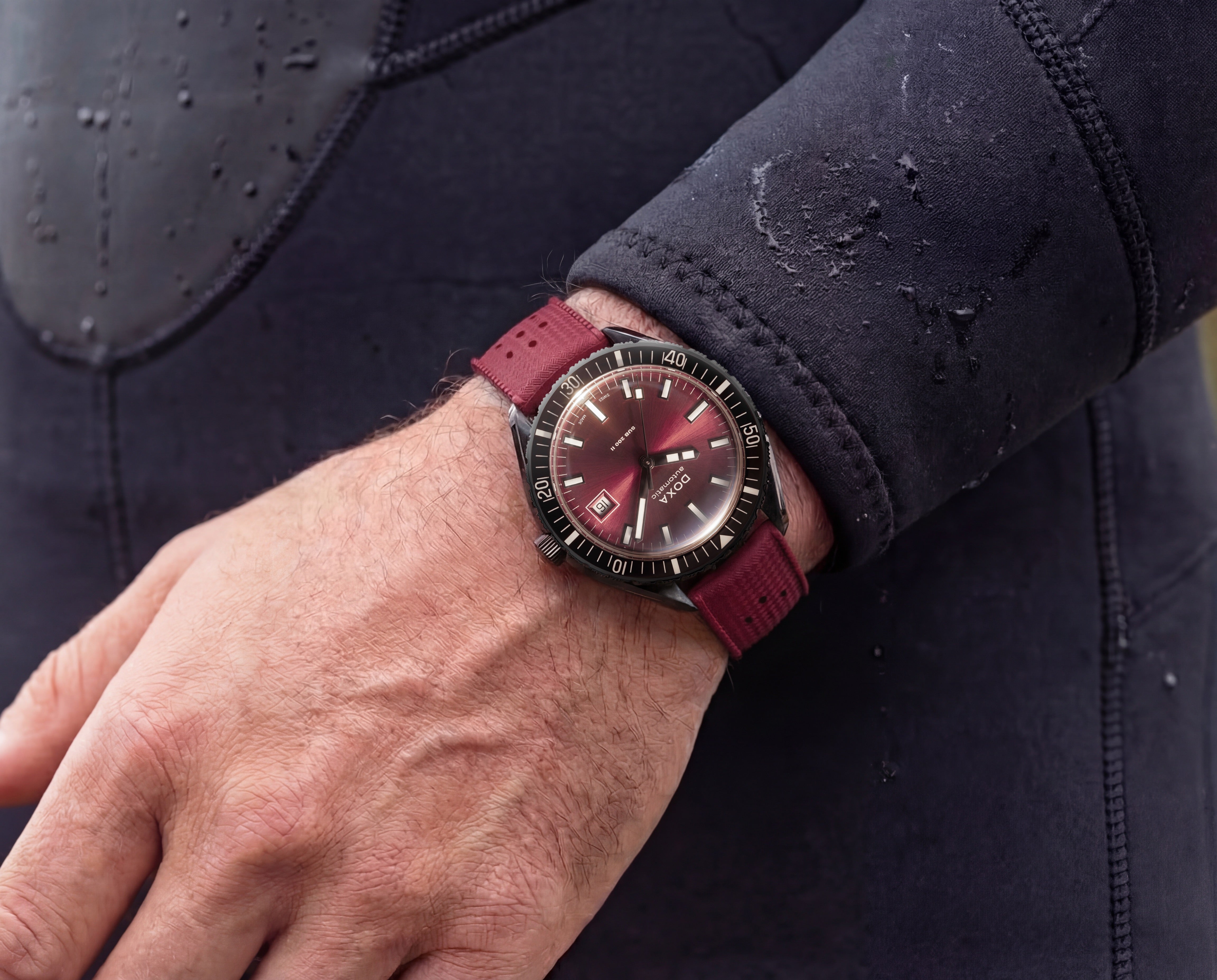 Doxa Sub 200II Redcoral 795.70.161.22