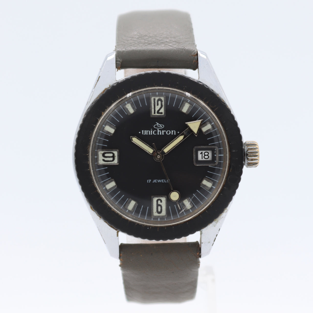 Vintage 37mm Unichron Diver Style Men's Mechanical Wristwatch Steel & Chrome