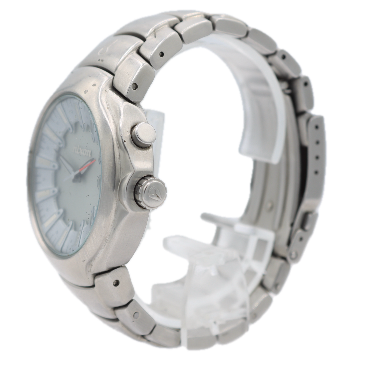 2004 Nixon The Venture Silver Date Men's Quartz Wristwatch Stainless Steel