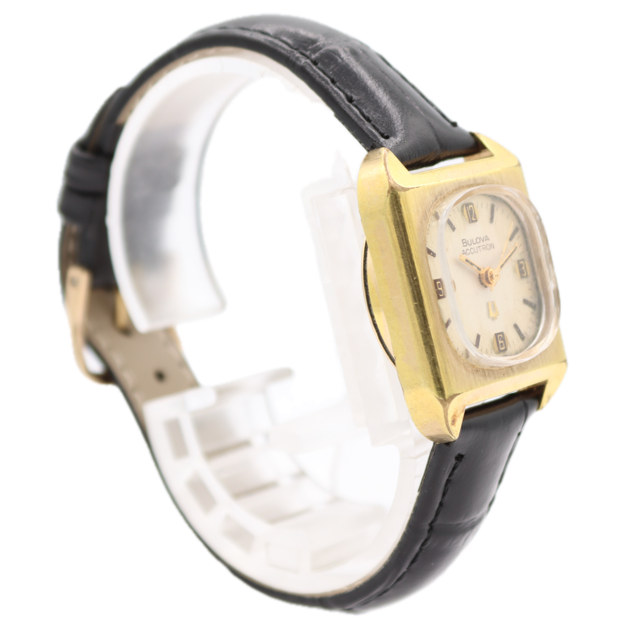 Bulova Accutron Cushion 1964