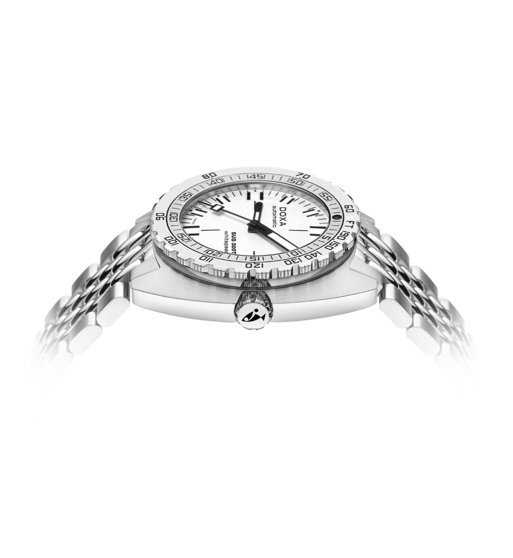 Doxa SUB 300T Whitepearl 840.10.011.10