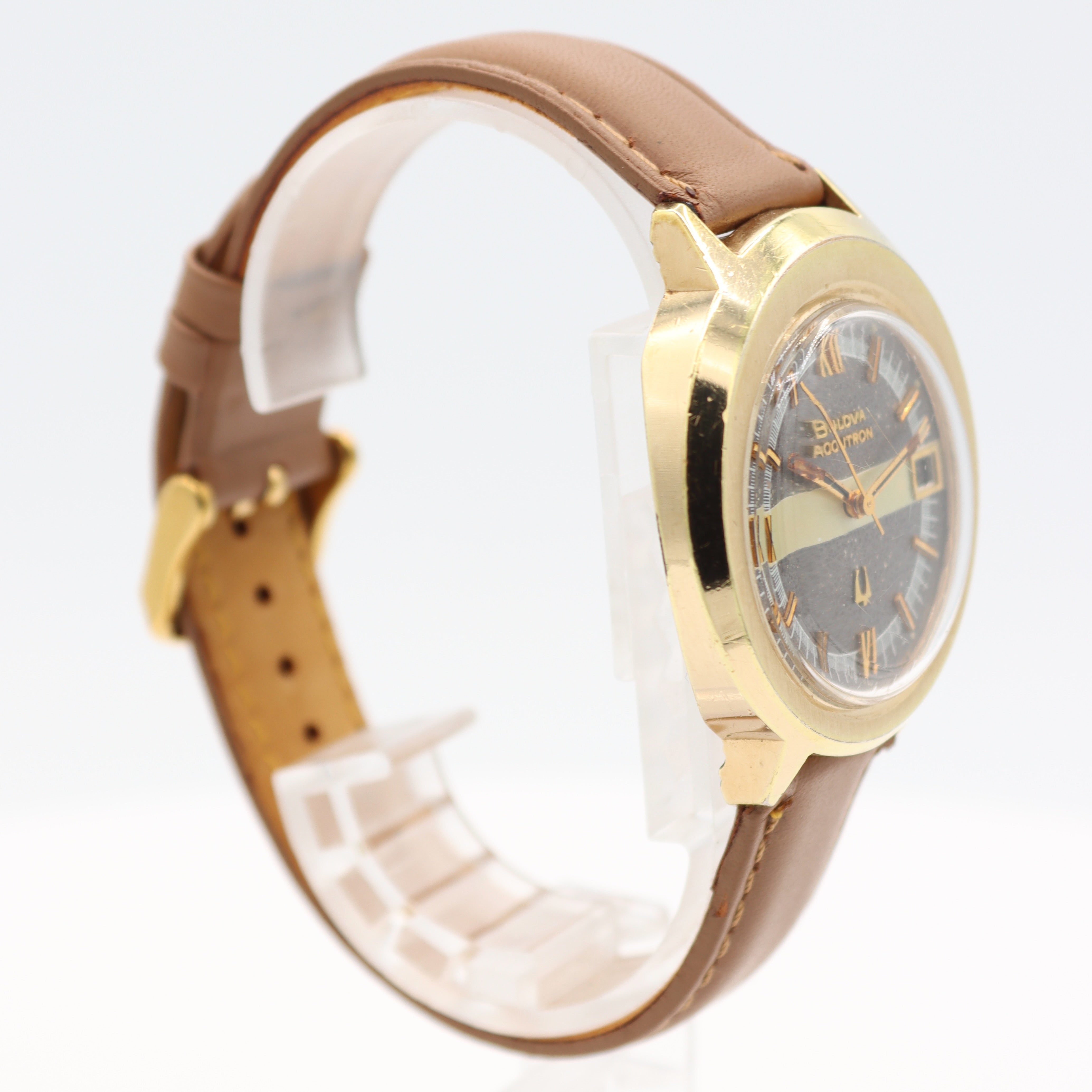 Bulova Accutron Calendar "22308-1Y" 3299 1972