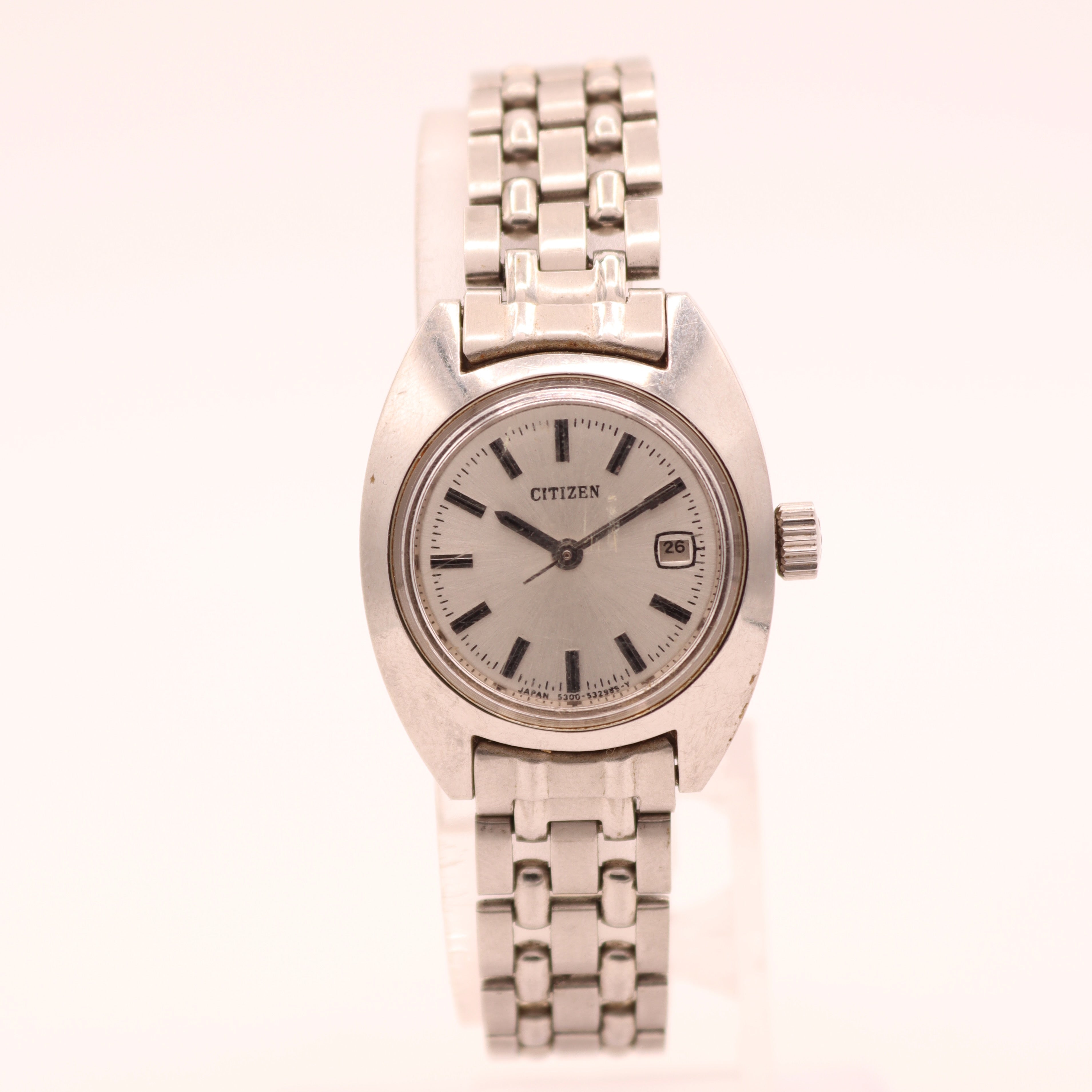Citizen Date 4-530896 1977