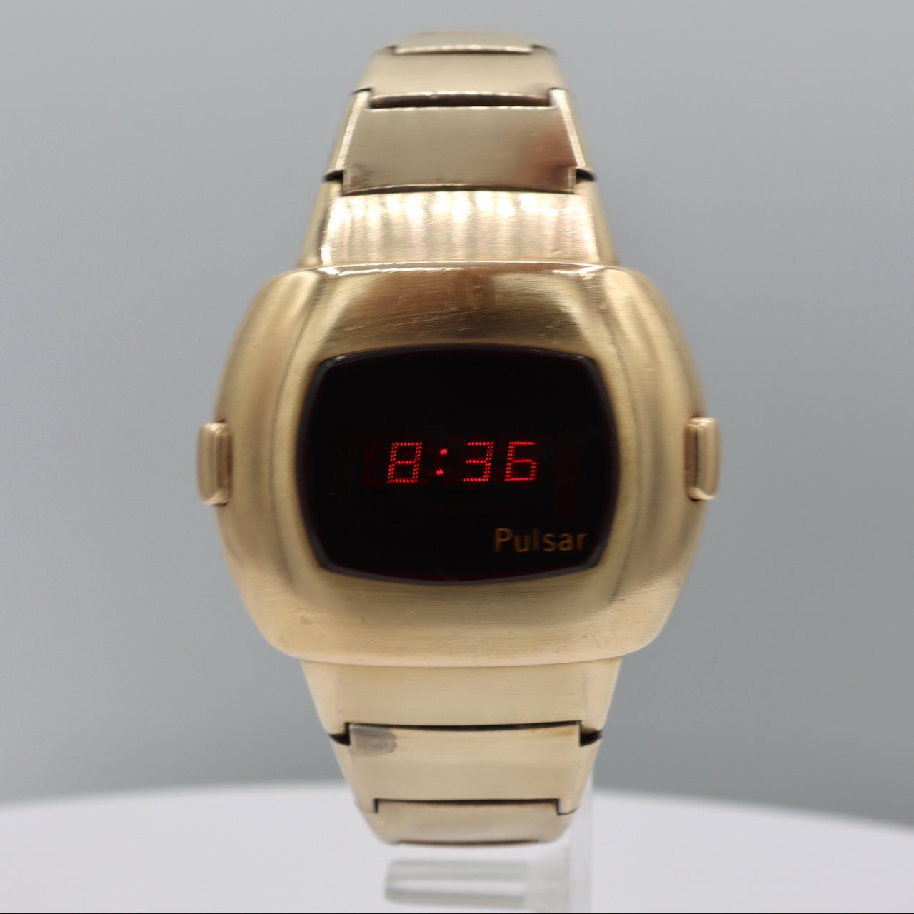 Vintage 41mm Pulsar P3 Men's Digital LED Wristwatch Japan 14k Gold Filled