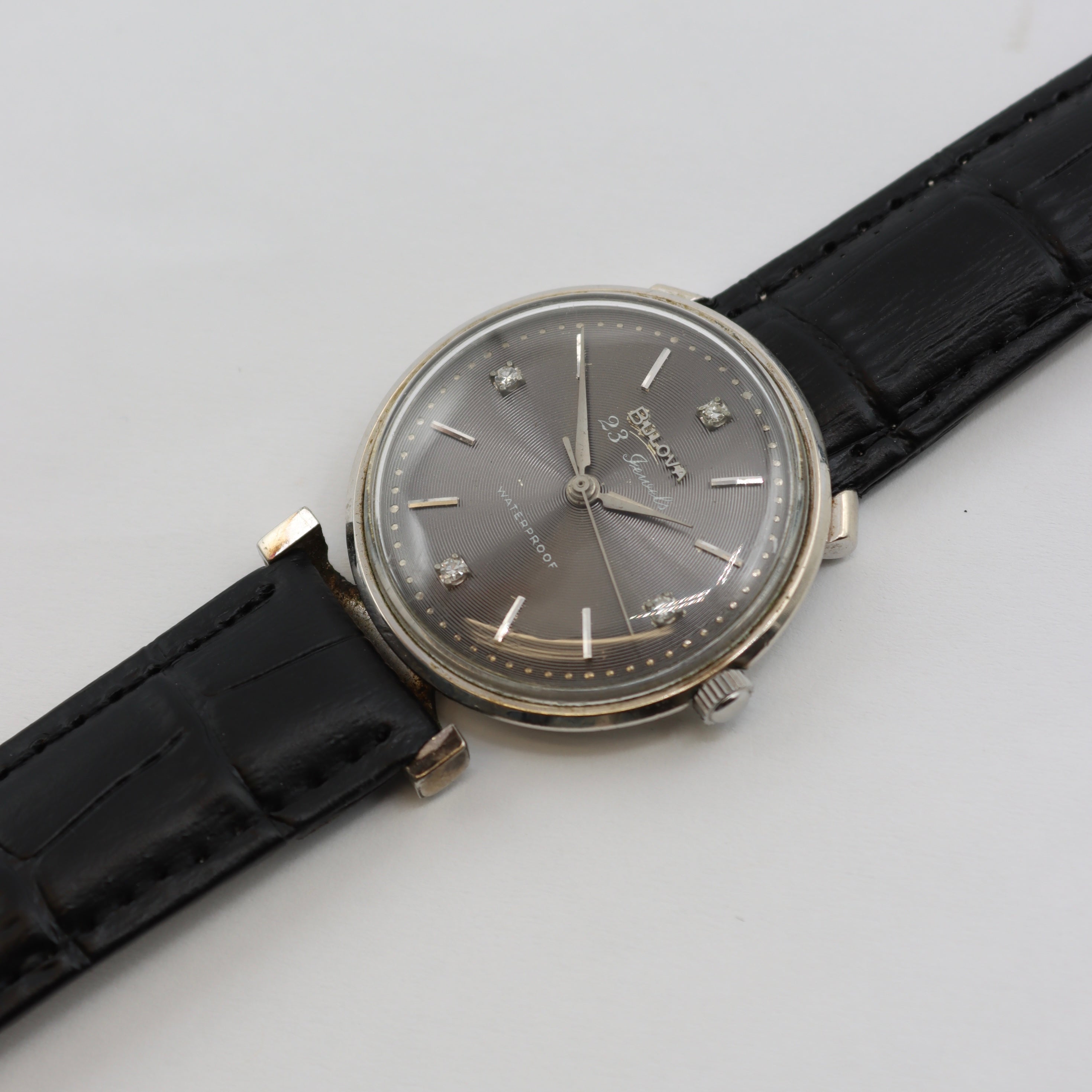 Vintage 33mm Bulova Charcoal Diamond Dial 23 Jewel Men's Wristwatch 10k White GF