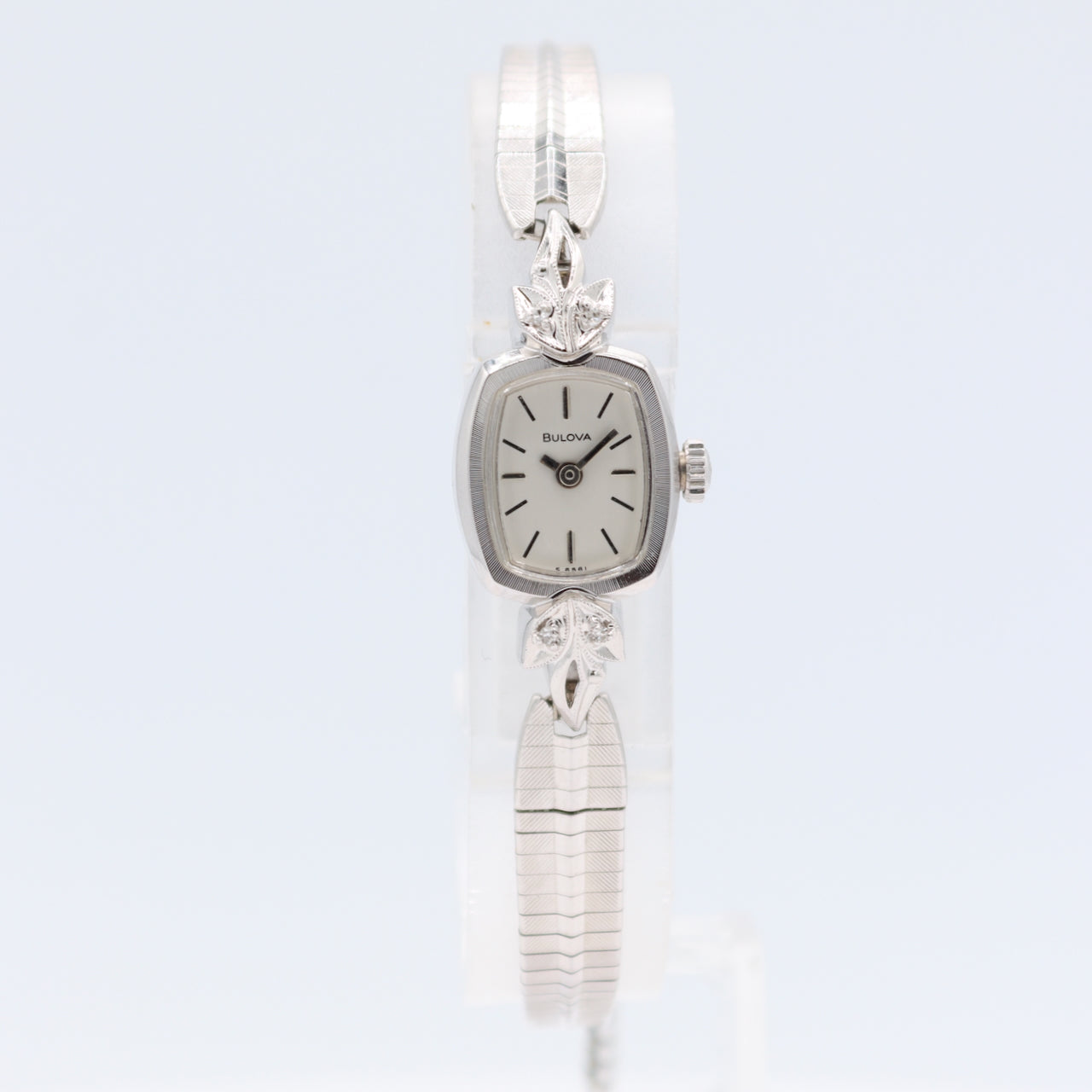 1983 Bulova Le Petite 17J Ladies Mechanical Wristwatch Swiss With Box NOS