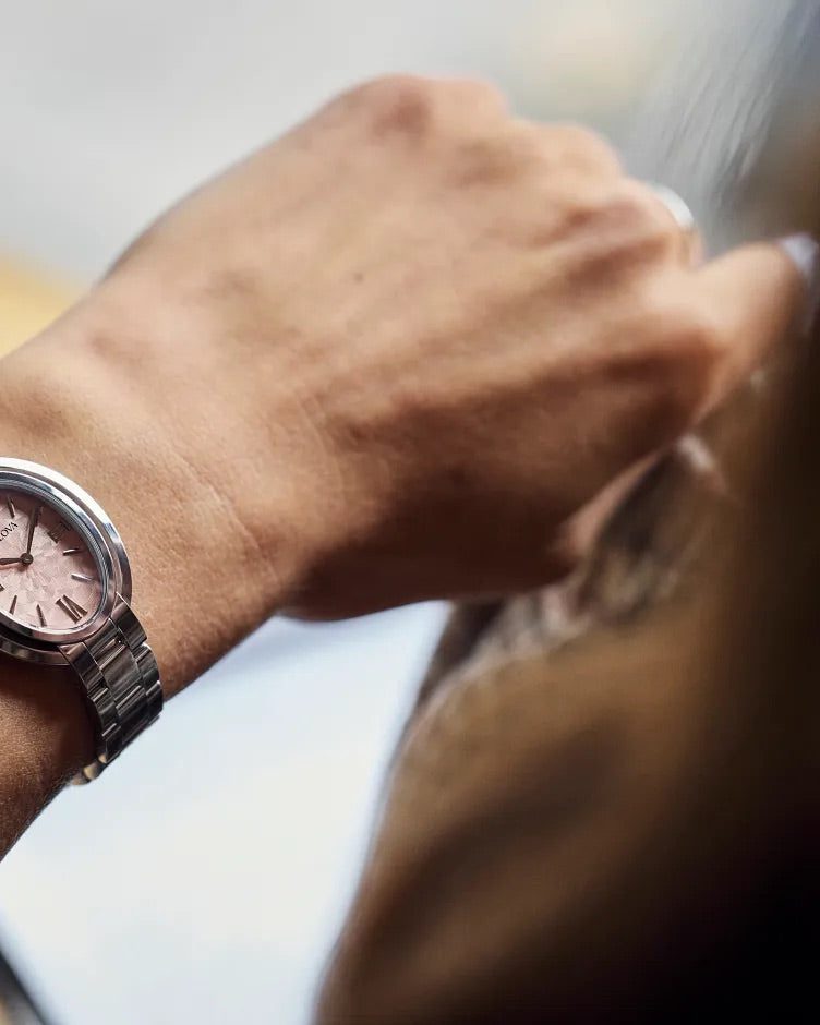 29mm Bulova 96L331 Rubaiyat Salmon Dial Ladies Quartz Wristwatch Steel Roman