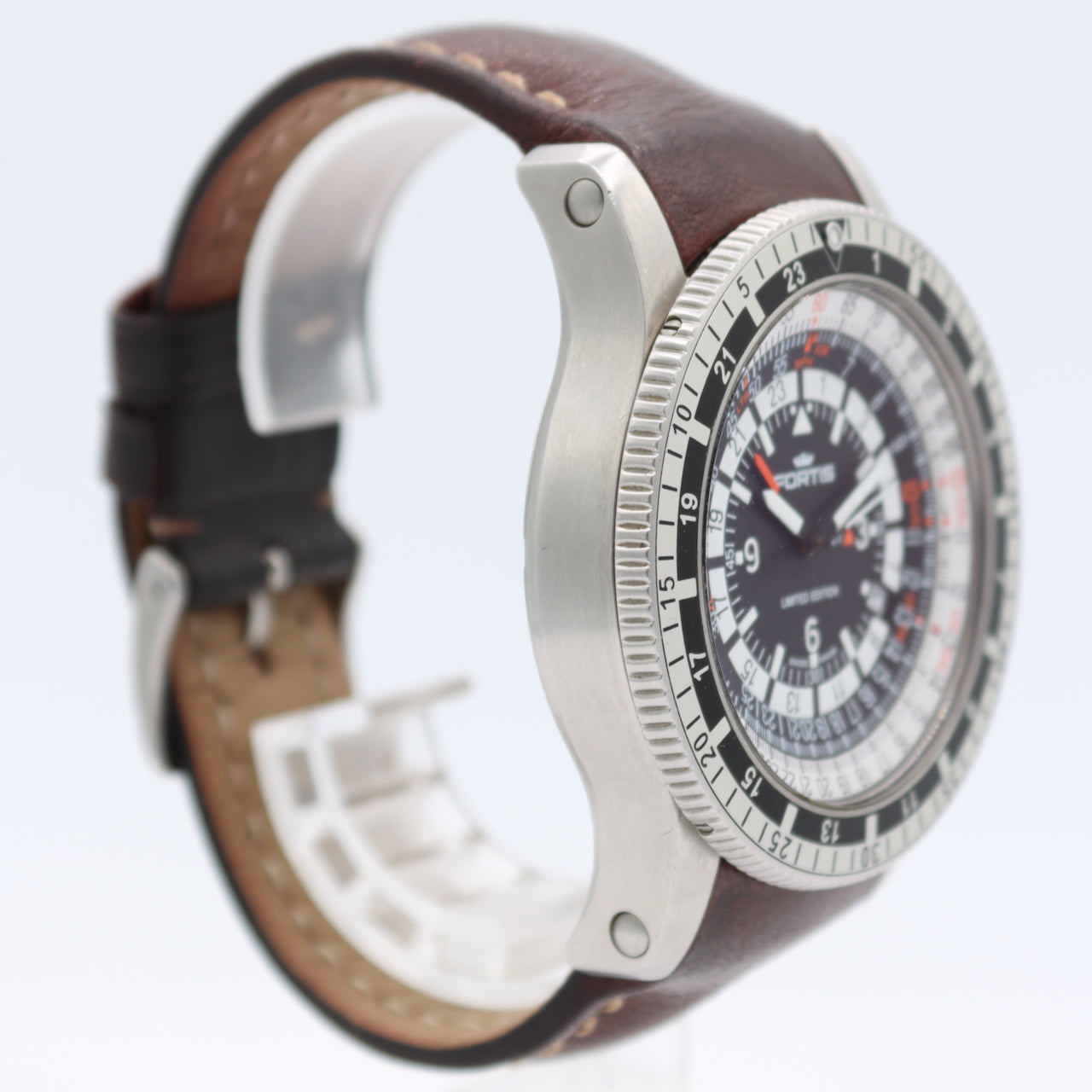 Fortis 669.10.148 B-47 Calculator GMT Men's Automatic Wristwatch 3 Time Zones