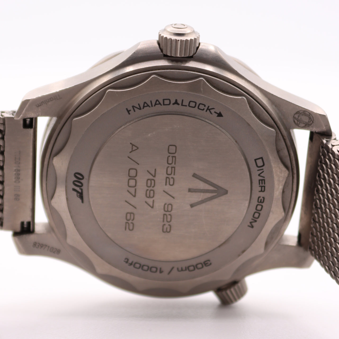 Omega 007 Edition Seamaster Diver 300M  210.90.42.20.01.001