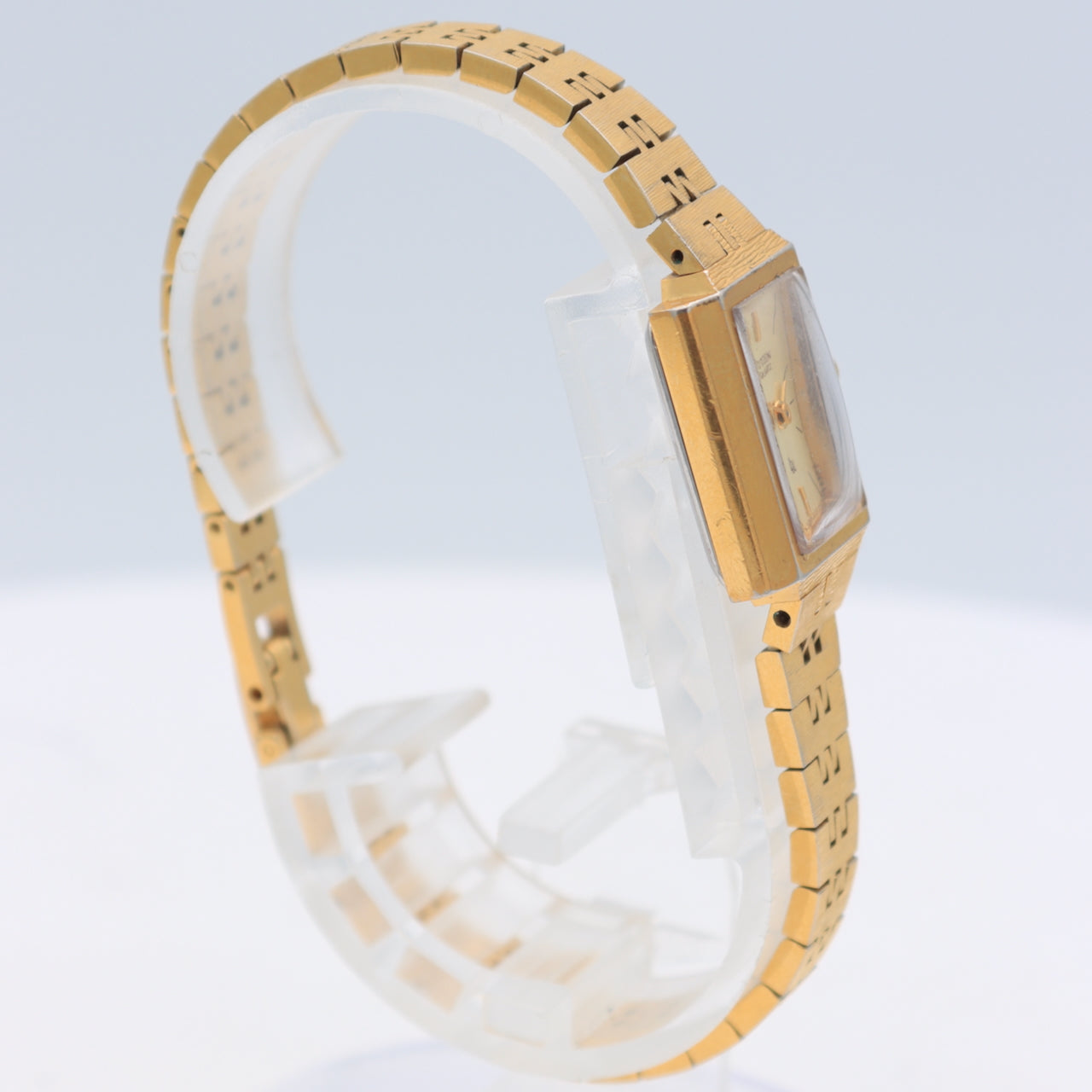 Vintage Citizen 3220 8775 CQ Tank Style Ladies Quartz Wristwatch Gold Tone