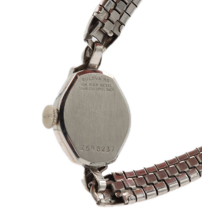 Vintage 17mm 1970 Bulova 3100 110 Ladies Mechanical Wristwatch 6 CL Swiss