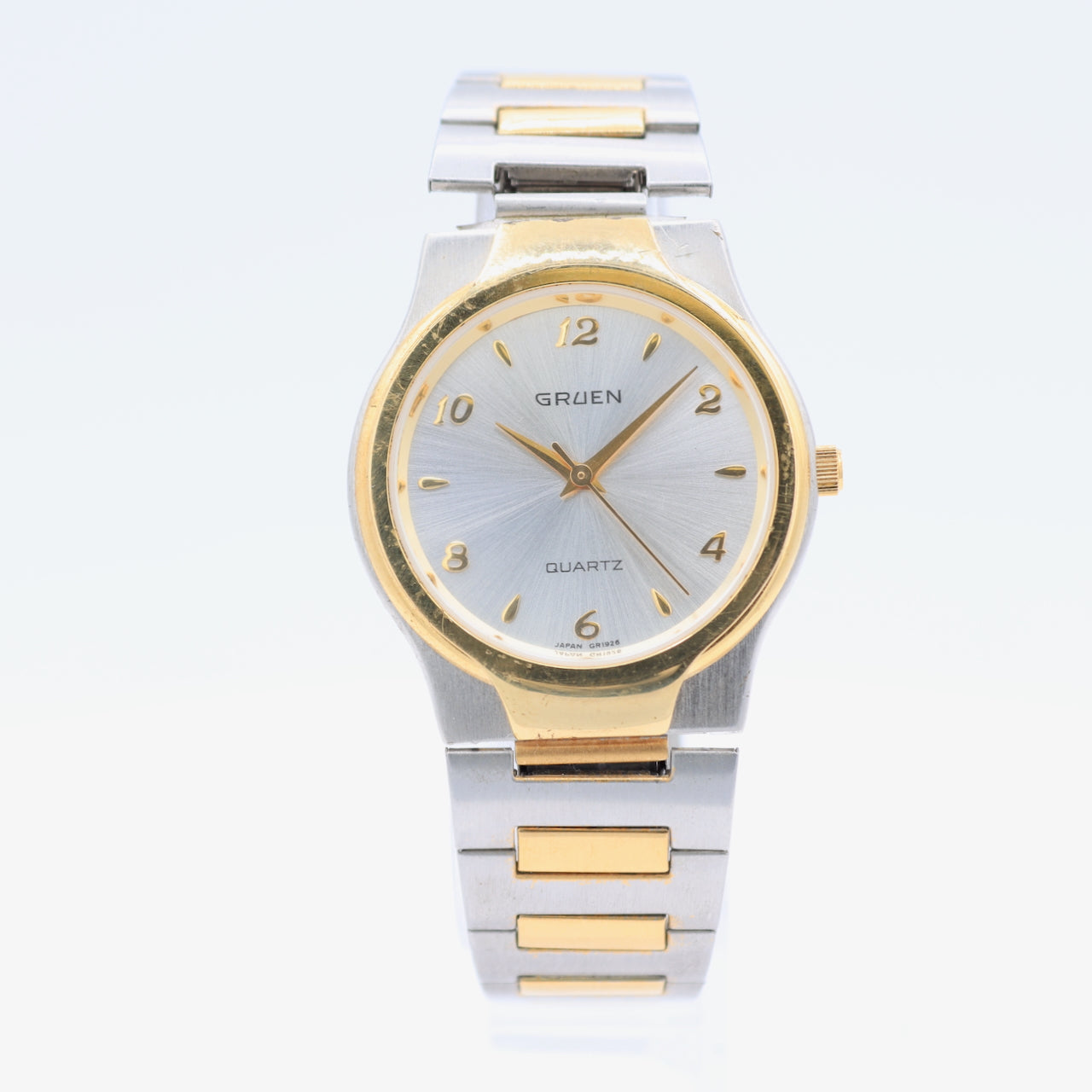 Vintage 33mm Gruen 227-2035 Men's Quartz Wristwatch Japan Steel Two Tone