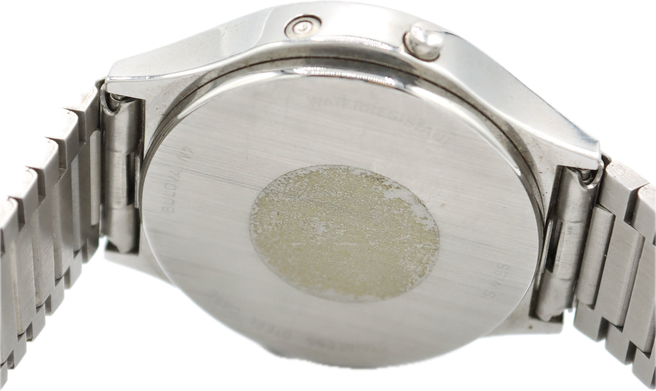 Vintage 37mm Bulova Quartz Men's Digital LCD Wristwatch Swiss Steel w Bracelet