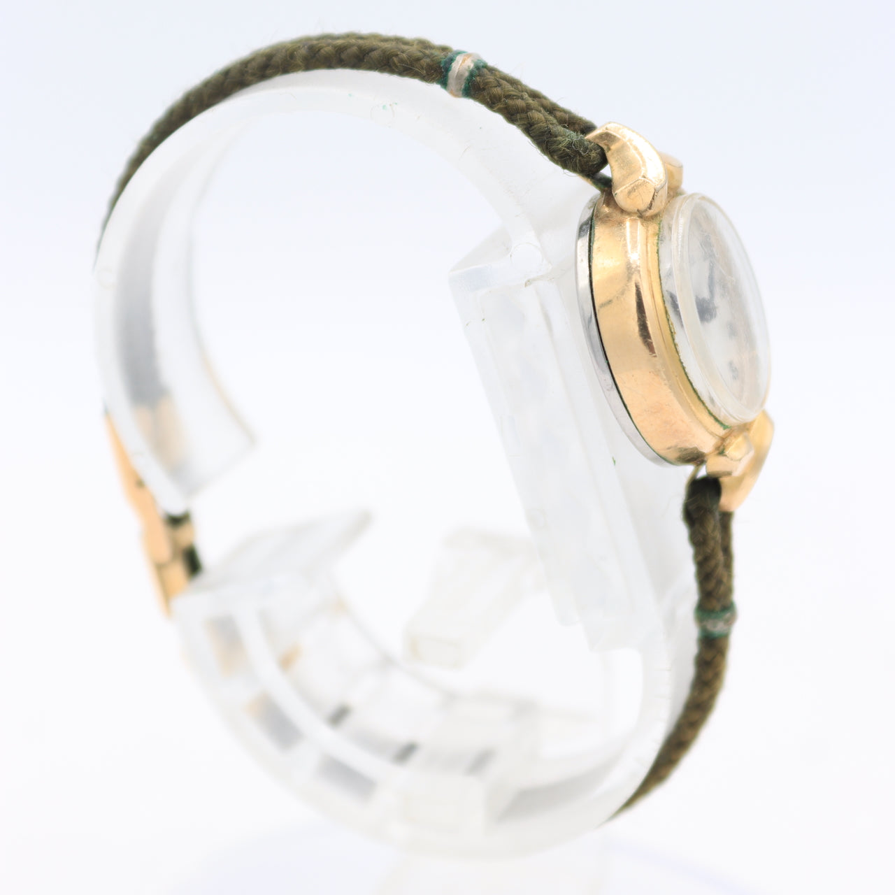 Vintage 1973 Caravelle 2603 83 Ladies Mechanical Wristwatch 2312 Japan Gold Tone