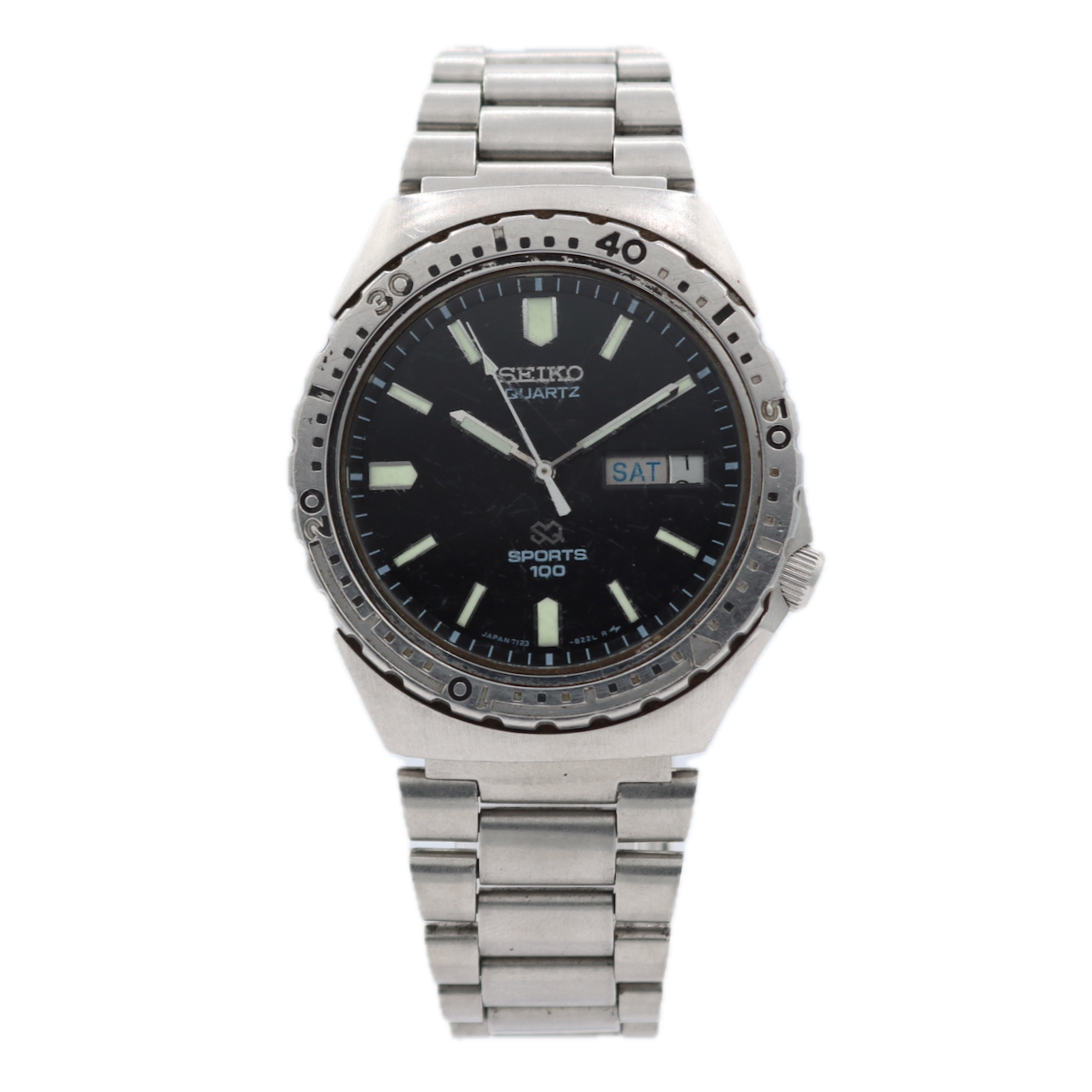 Vintage 37mm Seiko 7123-8219 Sports 100 Men's Quartz Wristwatch 7123A Steel
