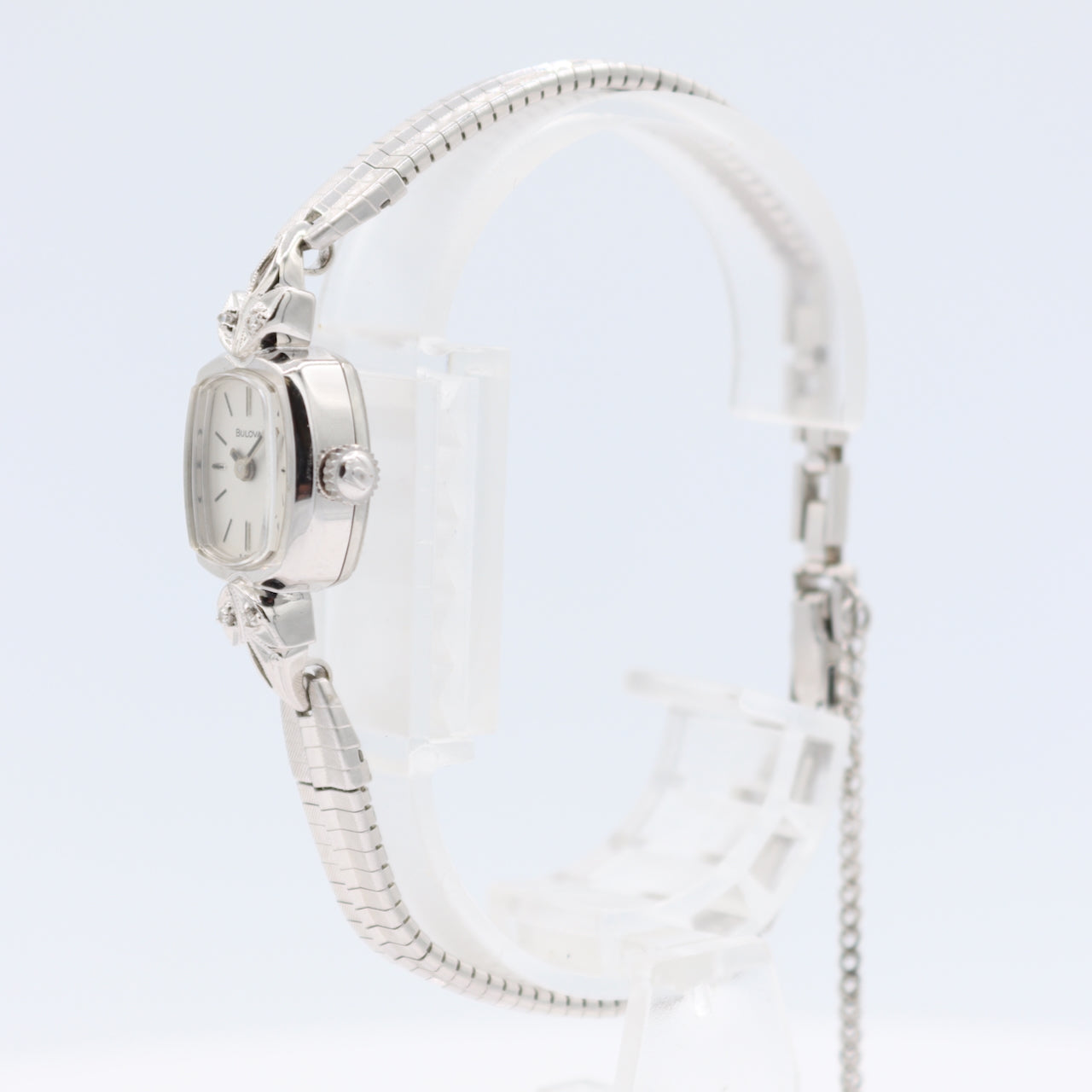 1983 Bulova Le Petite 17J Ladies Mechanical Wristwatch Swiss With Box NOS