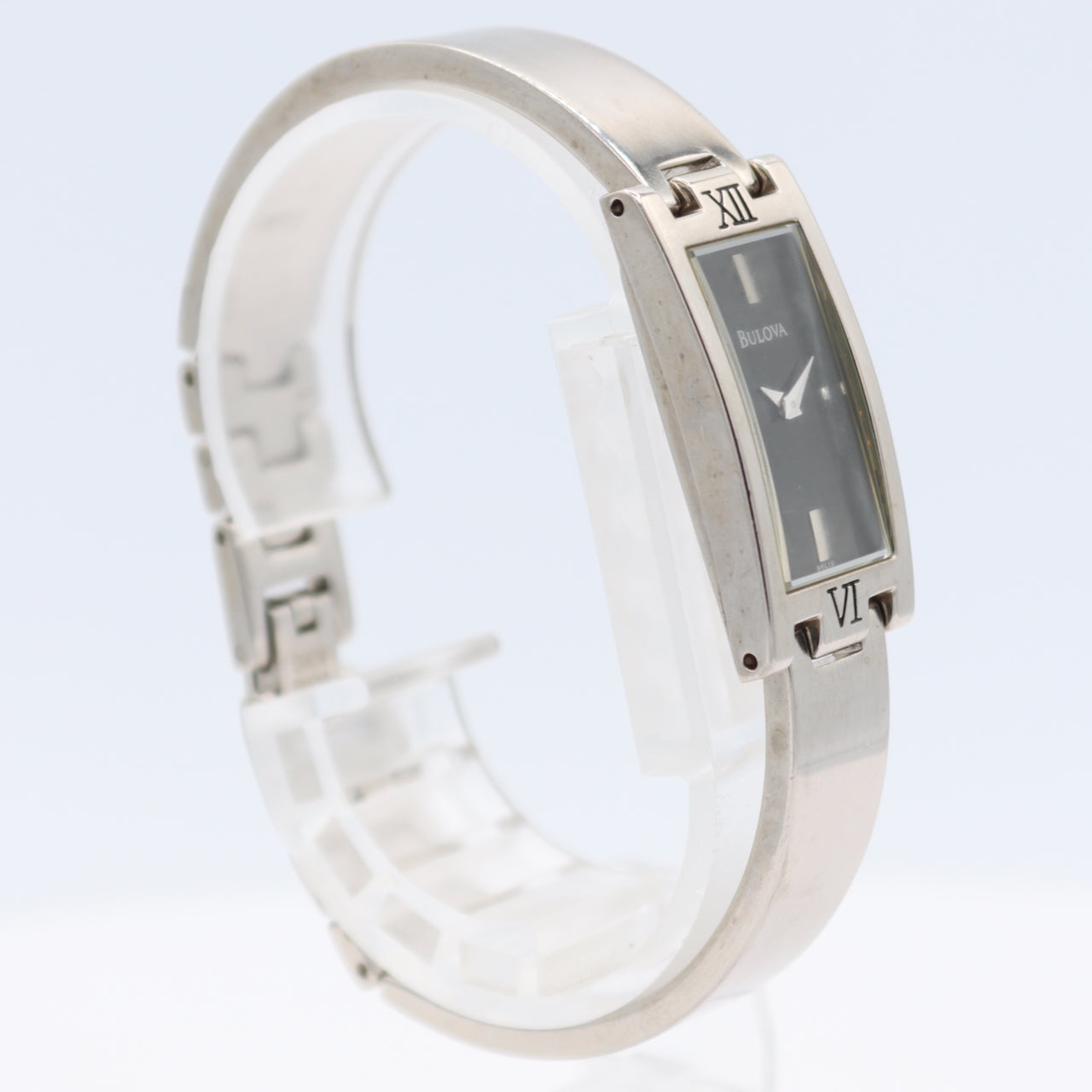 15mm 1998 Bulova 96L19 Black Dial Ladies Quartz Wristwatch Japan Chrome Plated