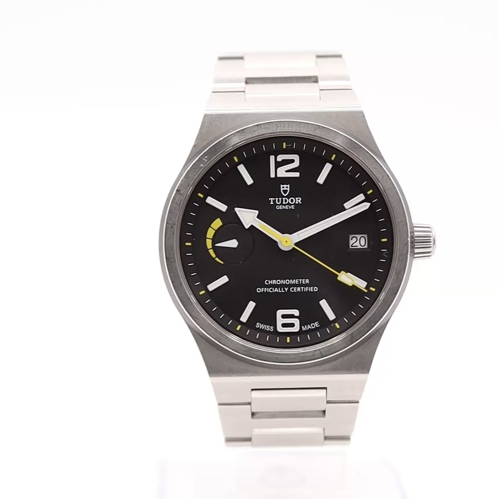Tudor North Flag 91210N-0001