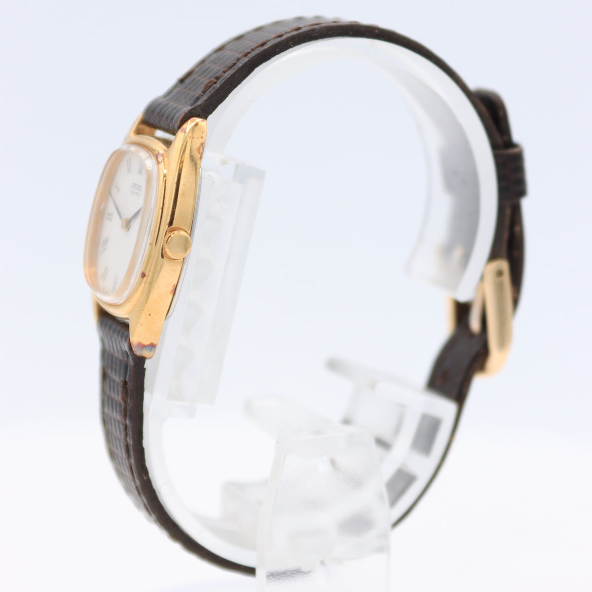 Seiko Gold tone 2P20-5630