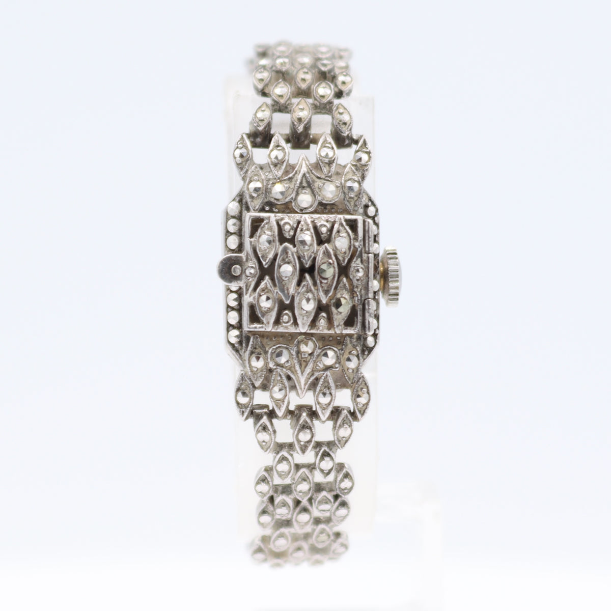 Hugueinn Moissanite