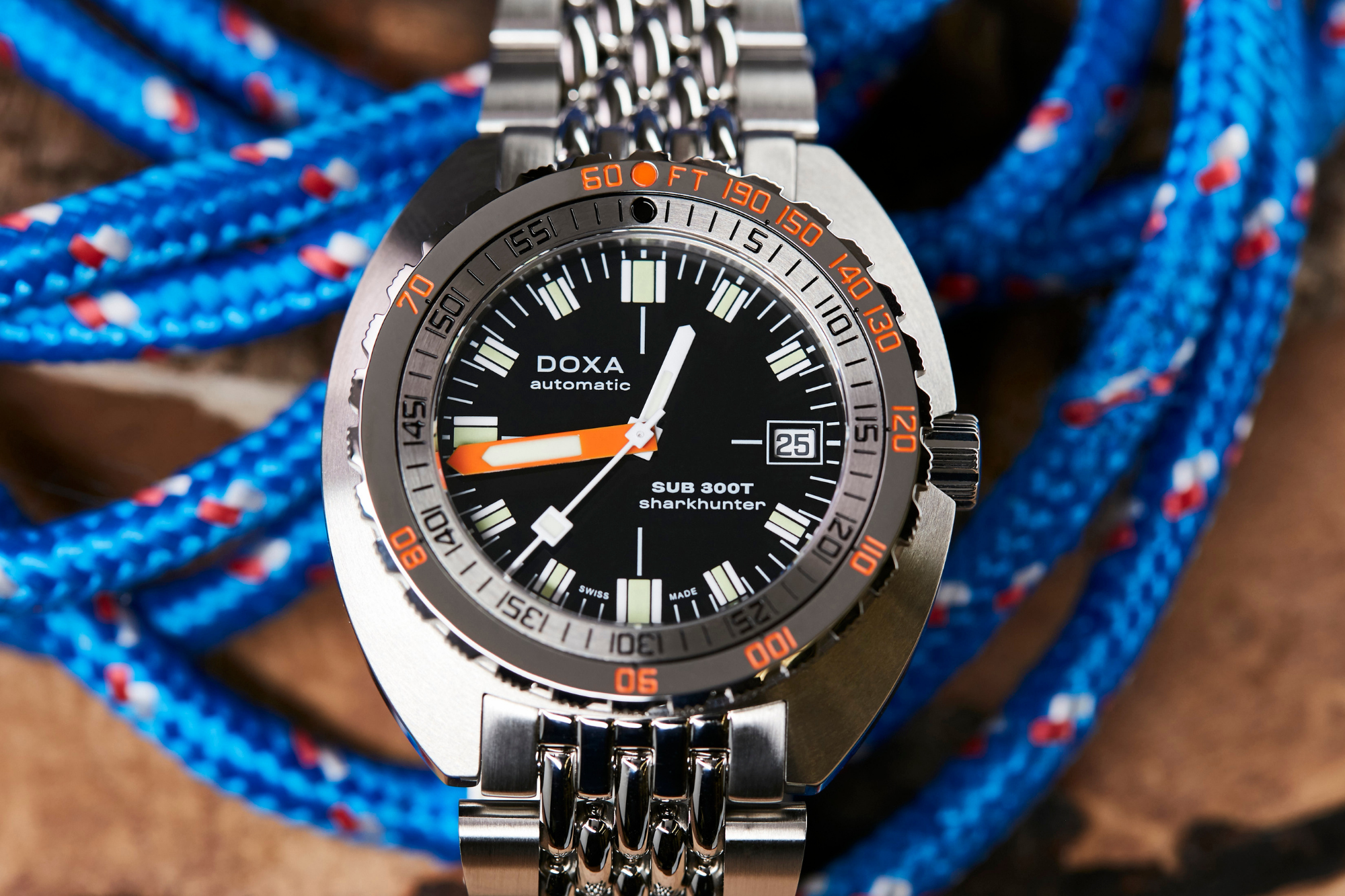 Doxa Sub 300T Sharkhunter 840.10.101.10
